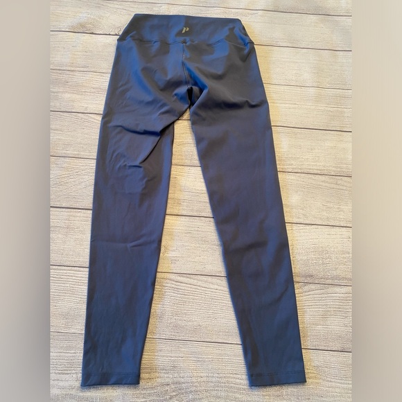 1st Phorm Essential Legging - Picture 2 of 10